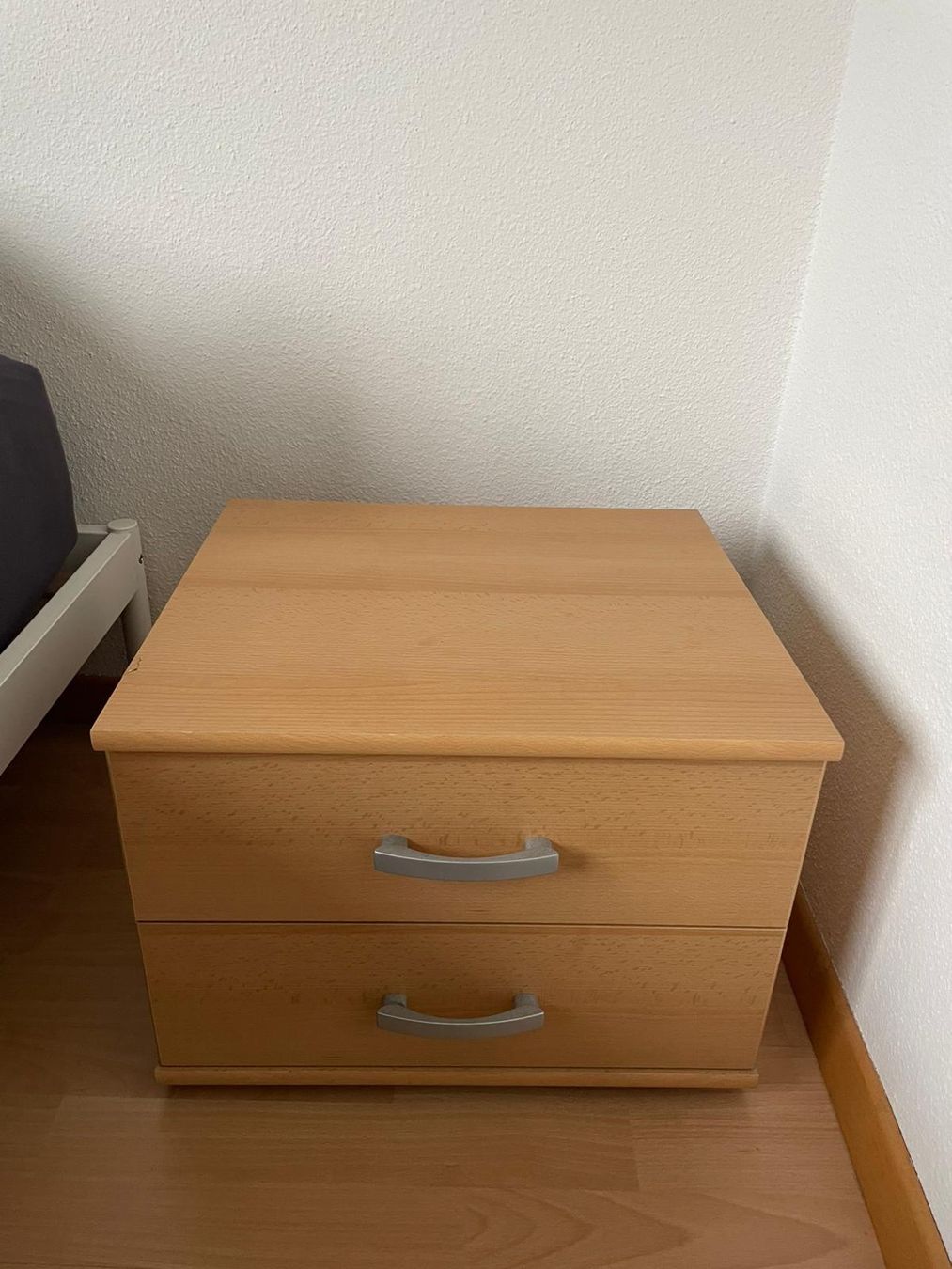 Comodini: Nachttisch, holz – Usato da St. Gallen venduto da cedisells 1