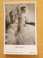Romy Schneider, Original Autogramm auf Karte in s/w