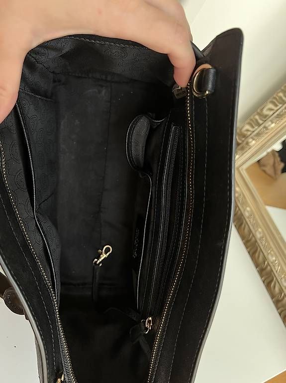 Michael Kors Altro in  Abbigliamento & Accessori: MICHAEL Michael Kors Selma Large  Black Saffiano Leather – Usato da Mendrisio venduto da I.K. 1