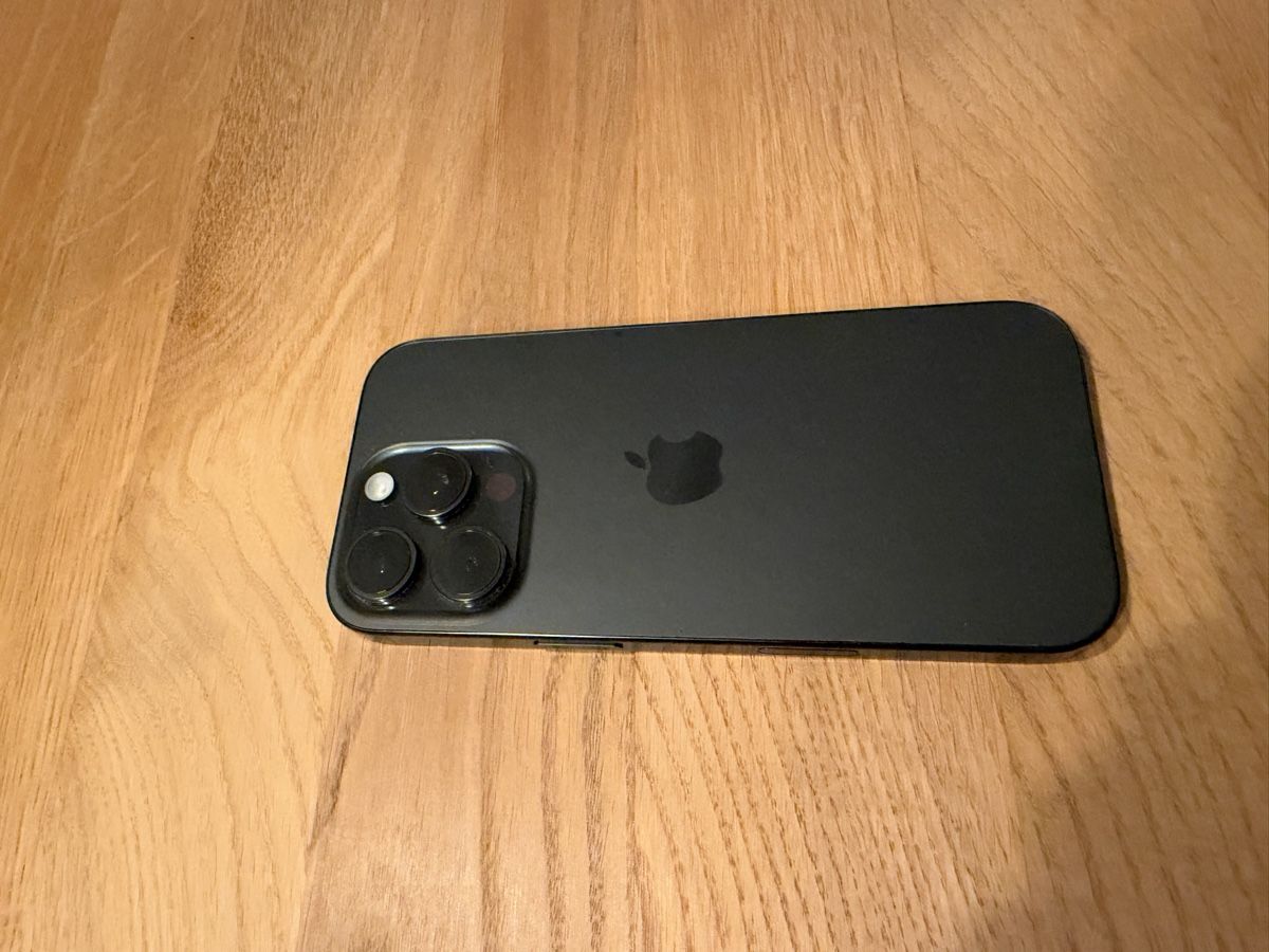 Apple Telefoni cellulari / Smartphones: Apple iPhone 16 Pro 128GB Black Titanium – Usato da Schlieren venduto da lio_8ccl 4