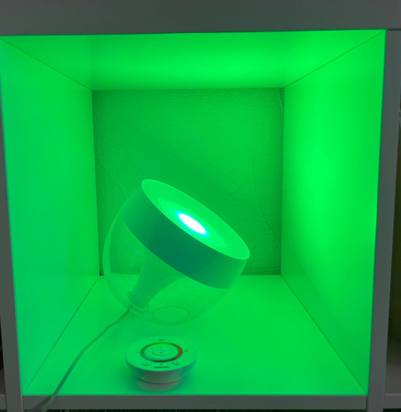 Philips Lampen: Tischleuchte Philips Hue Iris – Gebraucht aus Frauenfeld von maske4 1