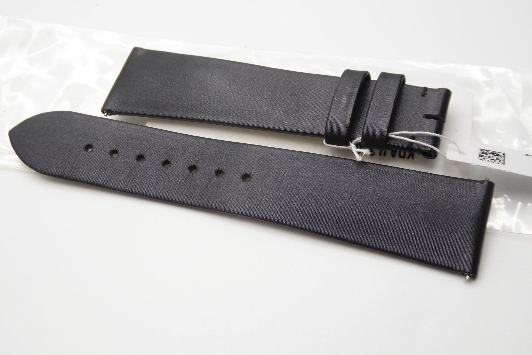 Cartier Bracciali & Braccialetti: Cartier leather strap calf semimat 19mm – Nuovo e nell'imballaggio originale da Geneve venduto da adr_xk6n