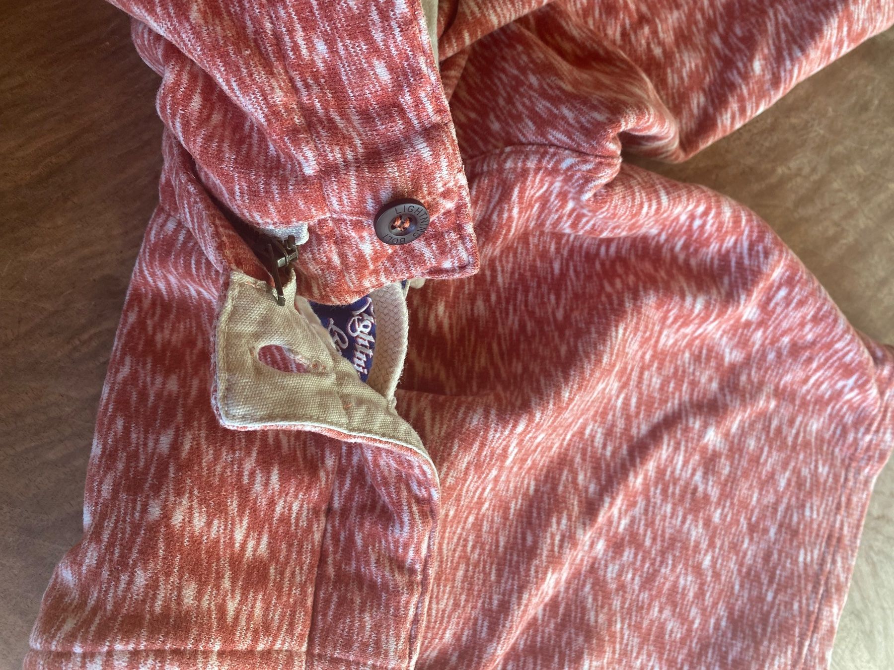Pantaloni: Shorts Lightening Bolt – Usato da Herrenschwanden venduto da Cate67 2