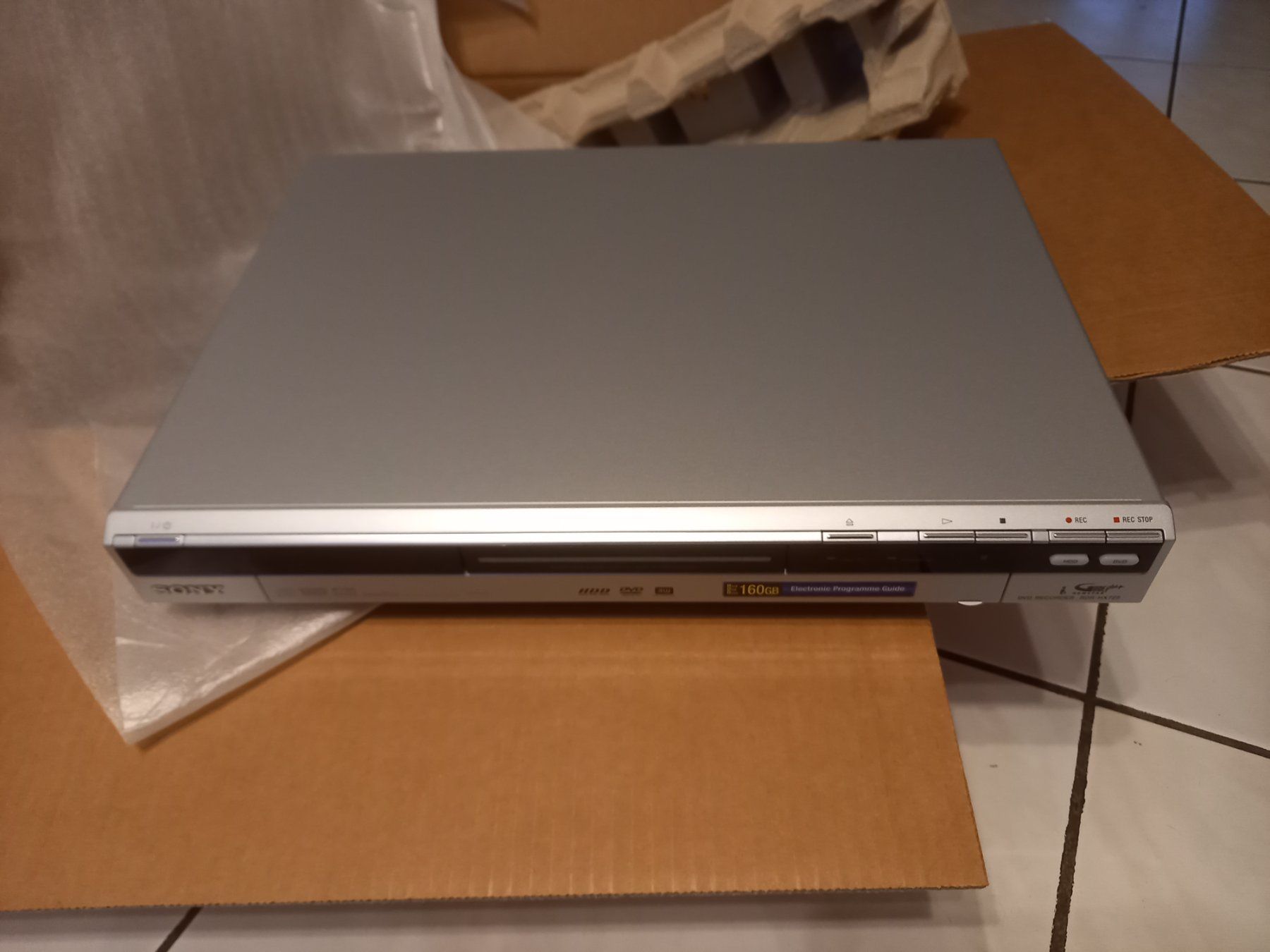 Sony Multimediaplayer & Streamer: dvdplayer recorder 160gb – Neu und originalverpackt aus Wohlen AG von poliziotto008