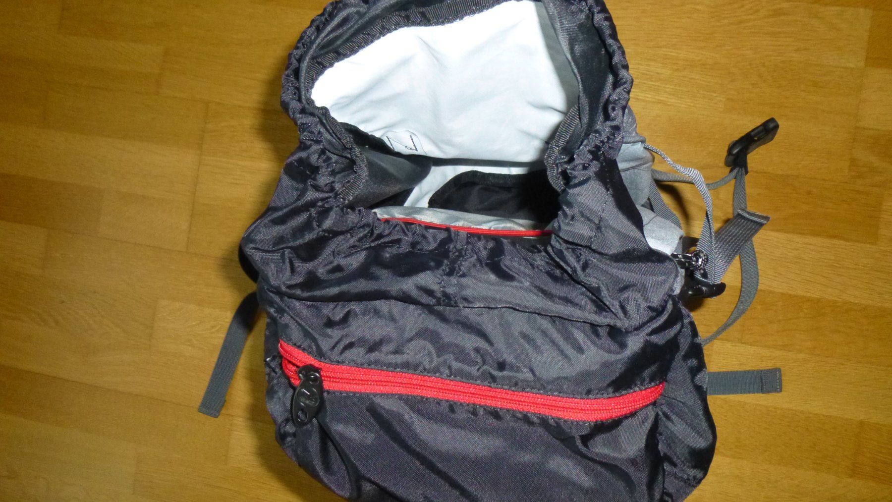Salewa Zaini: Rucksack Salewa m. Air Zone System, grau / NEU – Usato da Triengen venduto da misterpicknicker 2