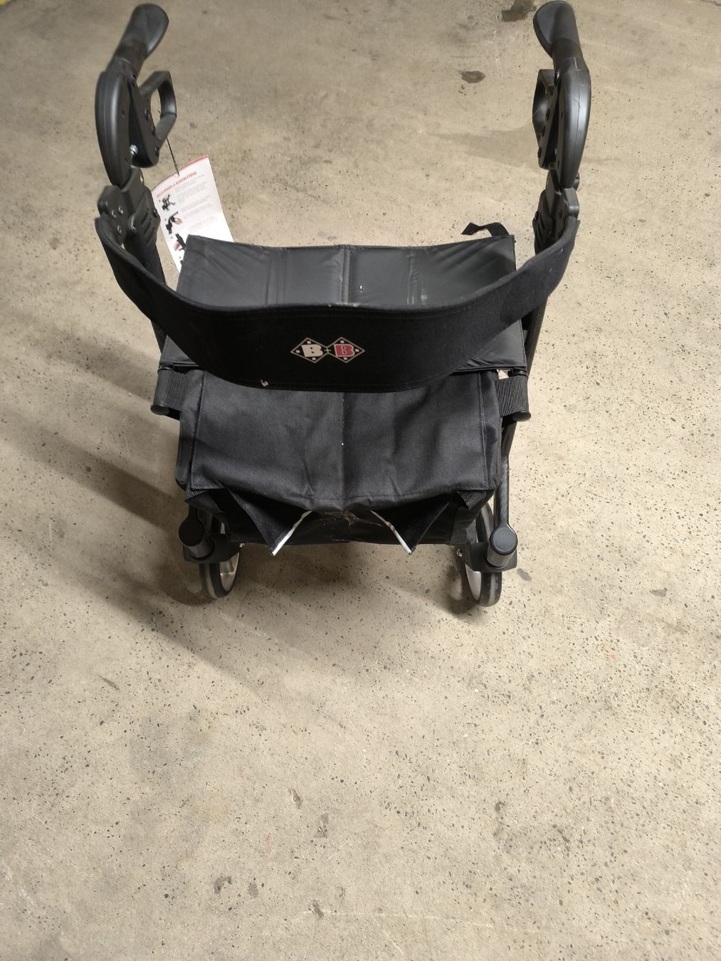 Aides à la marche: Alevo Carbon Rollator – Neuf (Voir description) à Allschwil par BezoBezo 1