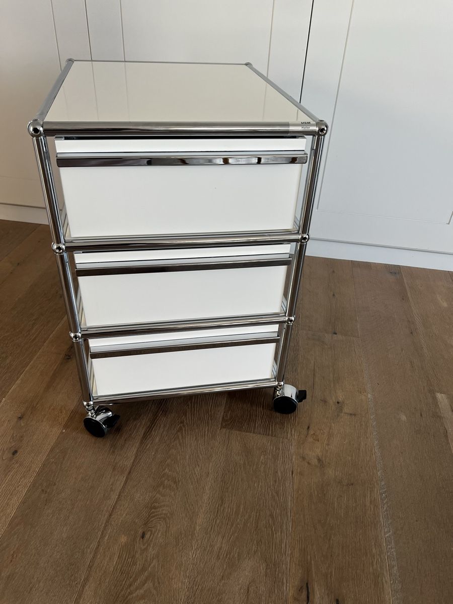 USM Banconi: Usm Haller Rollcontainer Chrom Weiss Schubladen  – Usato da Badzurzach venduto da Sternen88 2