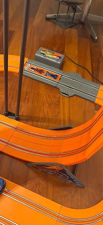 Piste: Hot Wheels Elektrorennbahn – Usato da Weiningen ZH venduto da Fabu1892 2