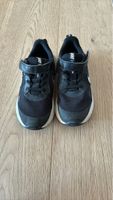 Nike Laufschuhe Kinder schwarz Grösse 30 gebraucht