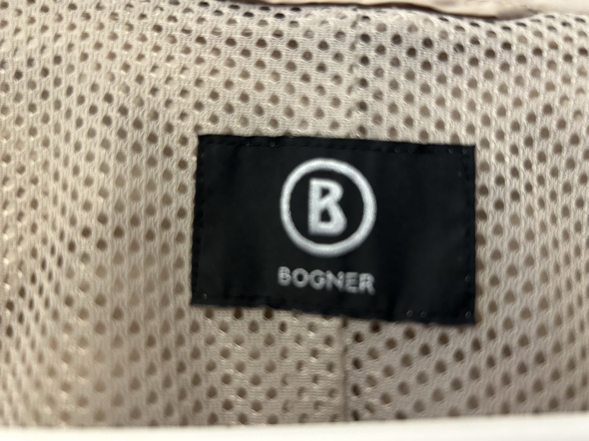 Bogner Manteaux: Parka Bogner – D'occasion à Basel par and_pky9 5