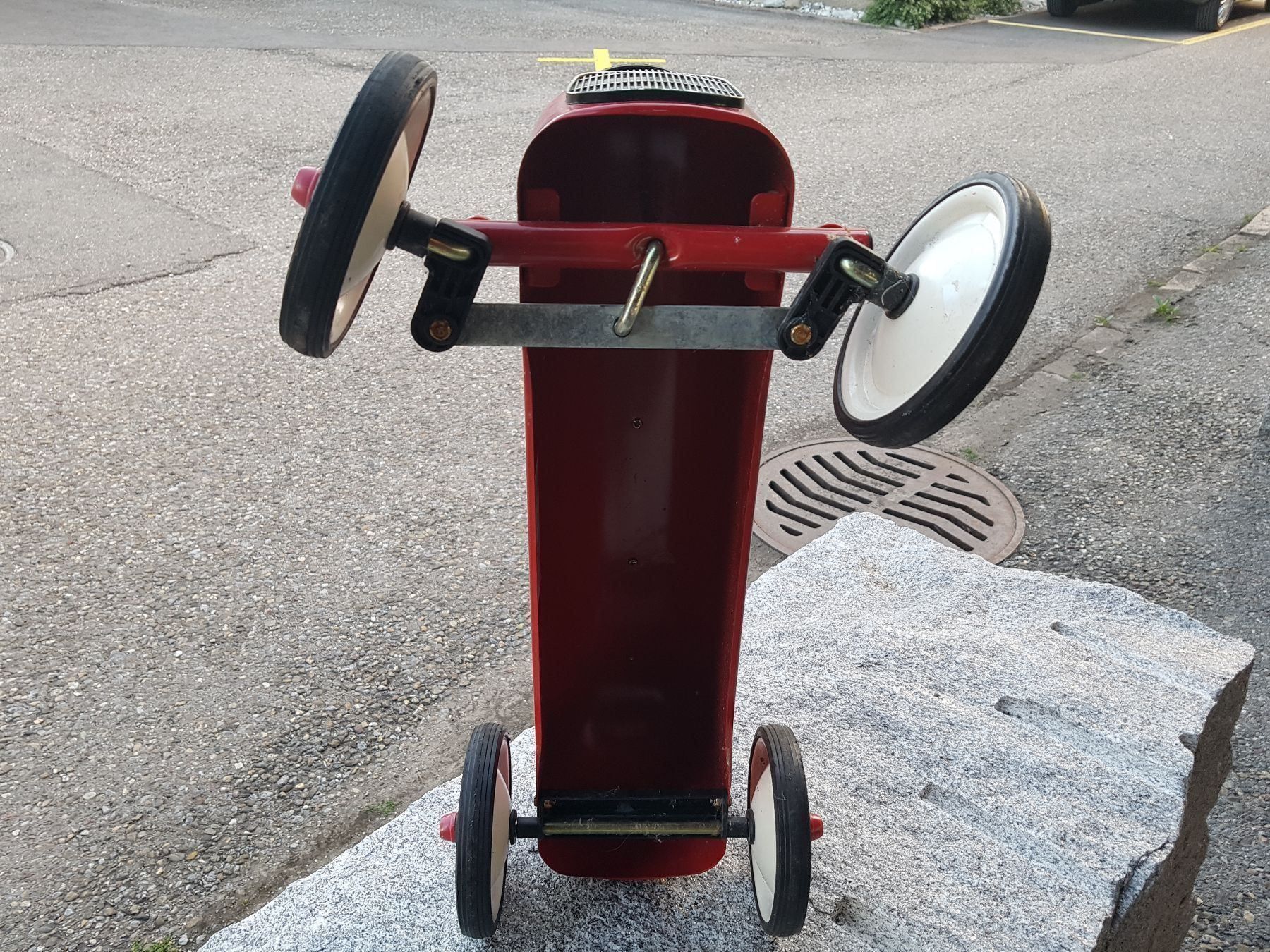 Giocattoli: Rutschauto Kinderauto Spielzeugauto – Usato da Wangen SZ venduto da mollosser 4