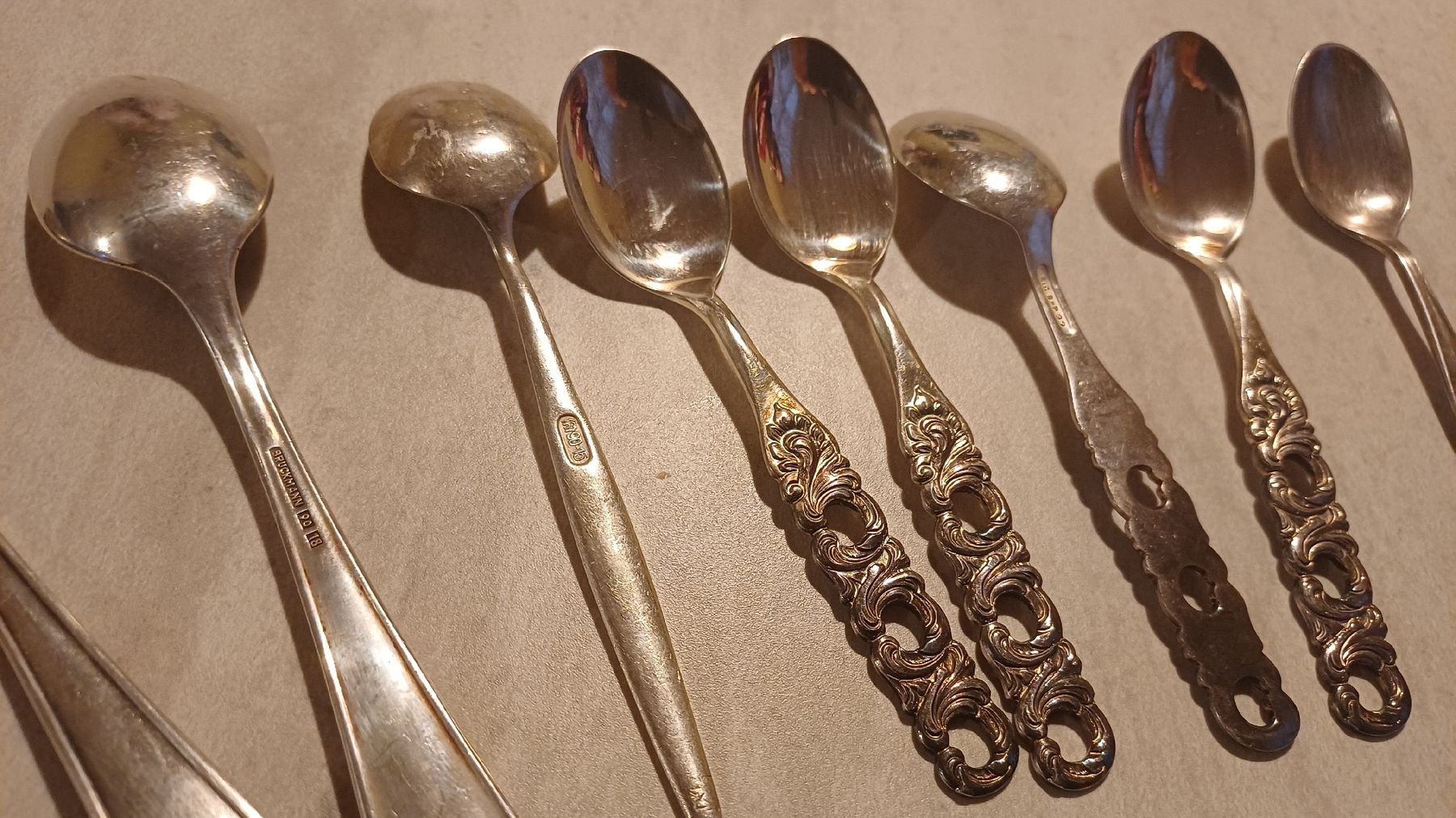 Cuillères: 10 verschiedene Löffel versilbert  – D'occasion à Flawil par Naphtali 2