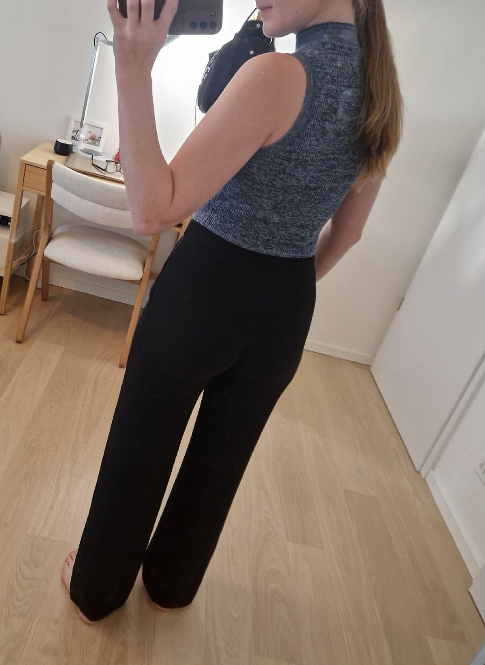 Kookai Pantaloni: Kookaï - Pantalon noir élégant – Usato da Corminboeuf venduto da Coraliebrsd 4