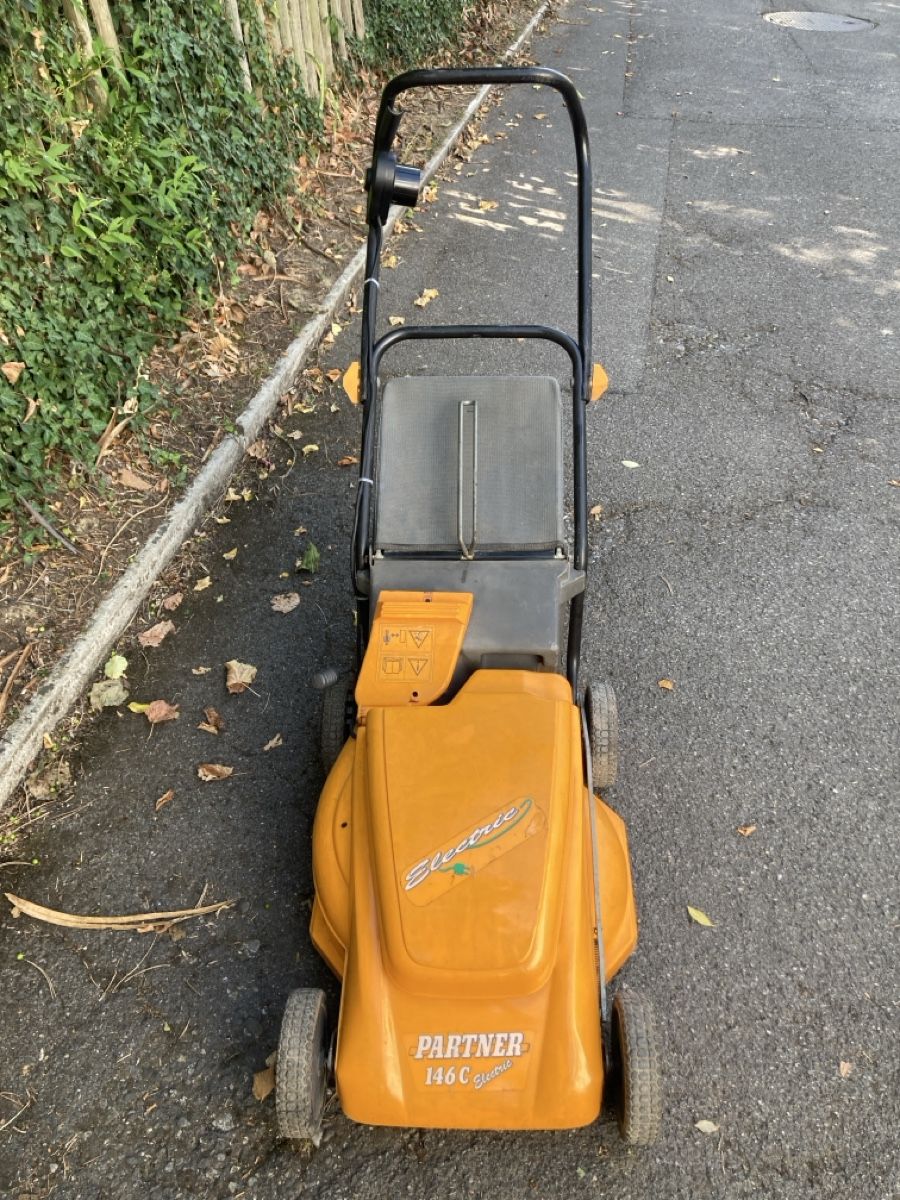Tagliaerba: Tondeuse PARTNER 146 C electrique occasion – Usato da Biel/Bienne venduto da almercaa 1