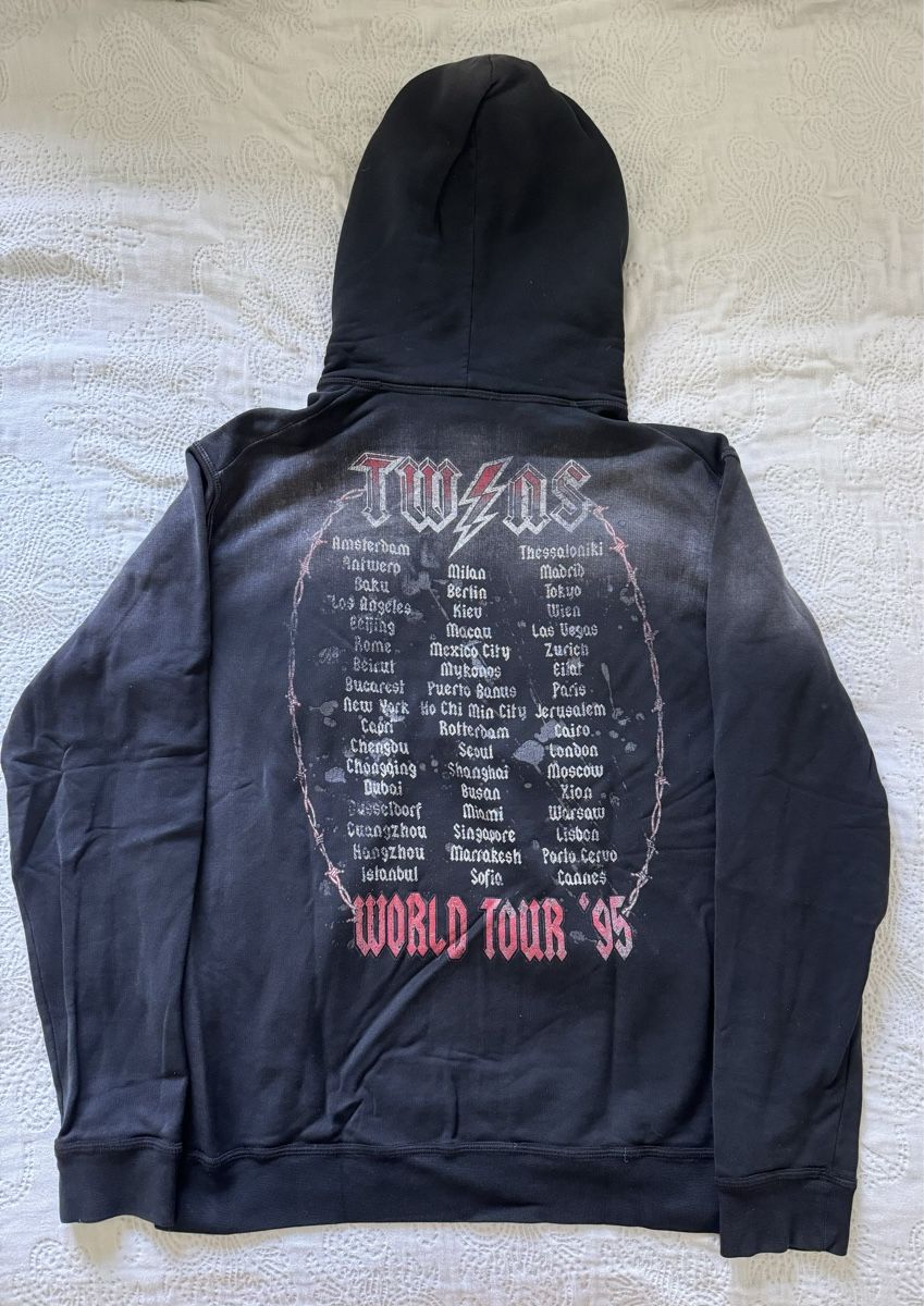 Dsquared2 Maglioni & Felpe: Dsquared2 World Tour Hoodie – Usato da Würenlos venduto da sain11 1