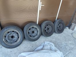 4 Winterreifen 185/65R15 88T Hankook auf Stahlfelge 6JX15H2