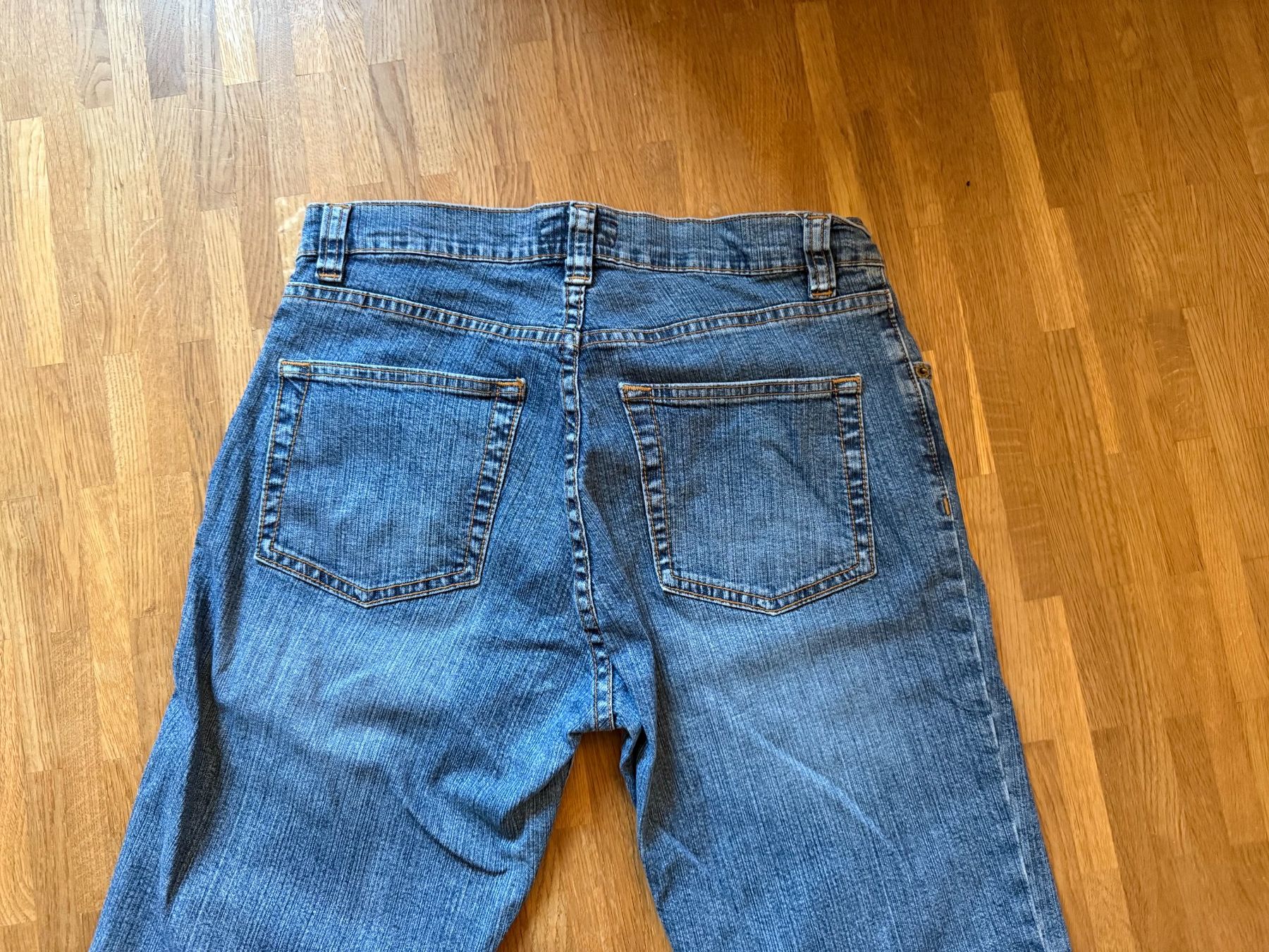 Jeans: Schöne Vintage-Schlaghose 90s/00s – Usato da Winterthur venduto da Bahareeba 6