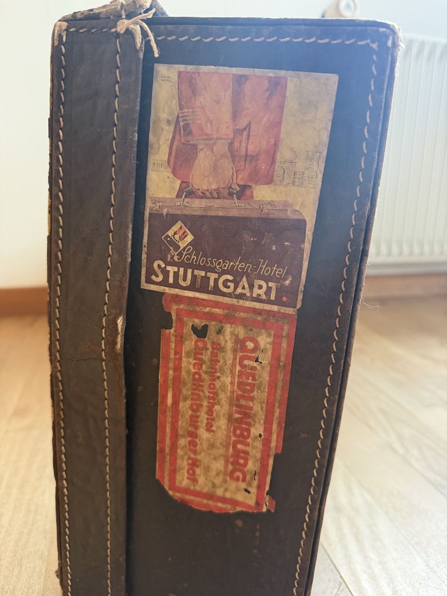 Reisekoffer: Vintage Koffer – Gebraucht aus Brugg AG von LaraVivianSpiess 3