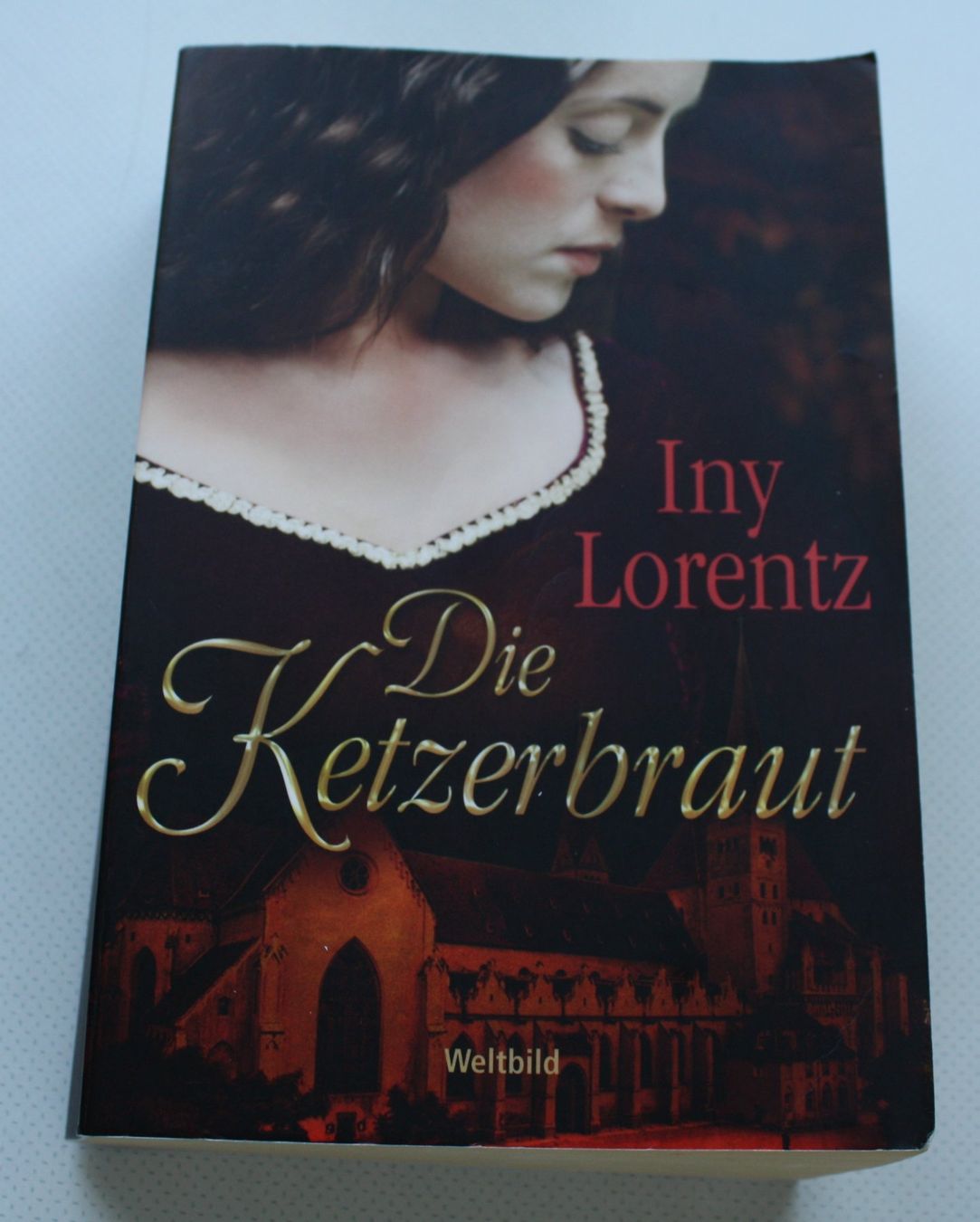 Libri: Die Ketzerbraut - Iny Lorentz – Usato da Wettingen venduto da Licht08