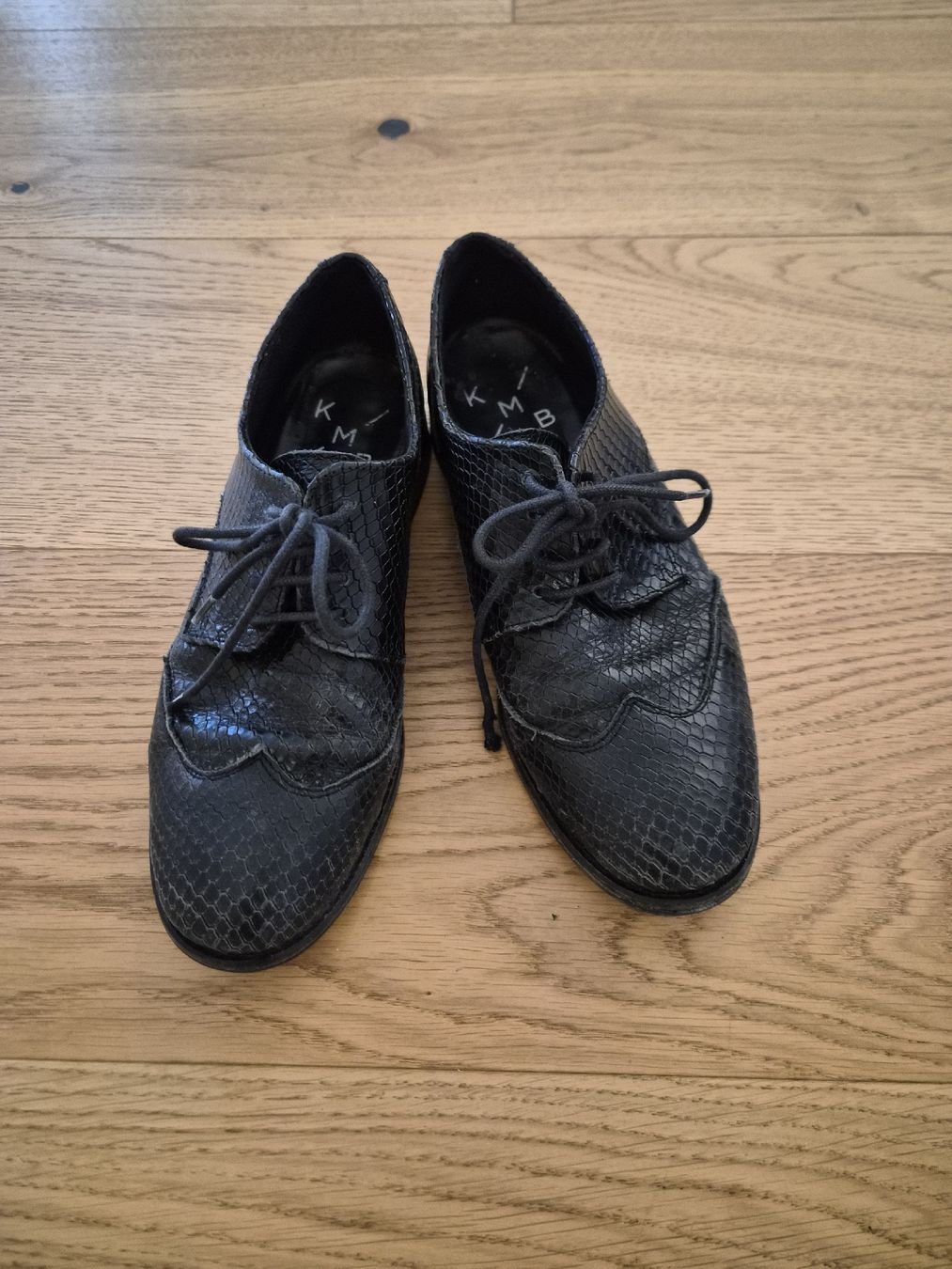Scarpe da donna: Black Snake Print Brogues - Stylish & Unique - Size 37 – Usato da Maur venduto da Sofi___ 1
