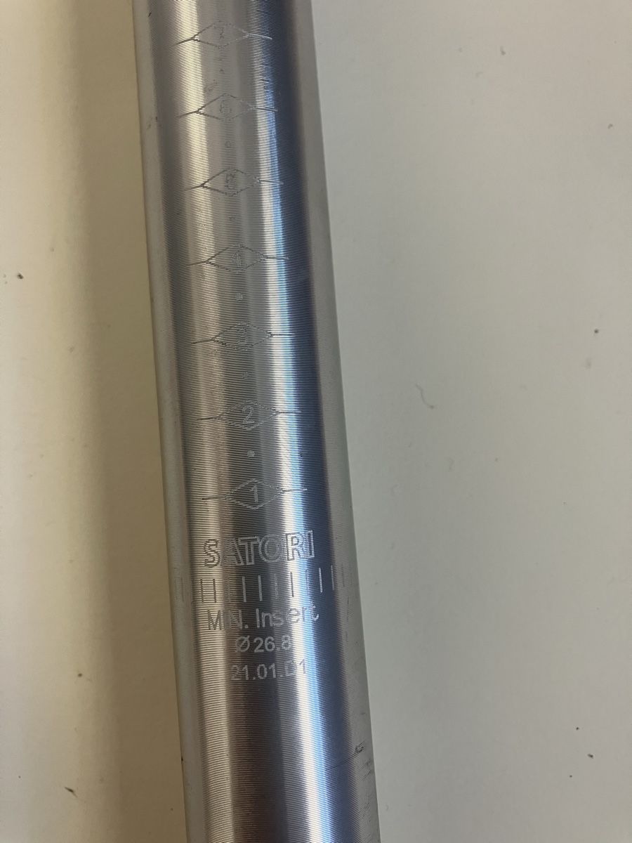 Pezzi di ricambio: Sattelstütze BLB 26.8 x 300 – Usato da Dotzigen venduto da BIKES.AND.RECORDS 1