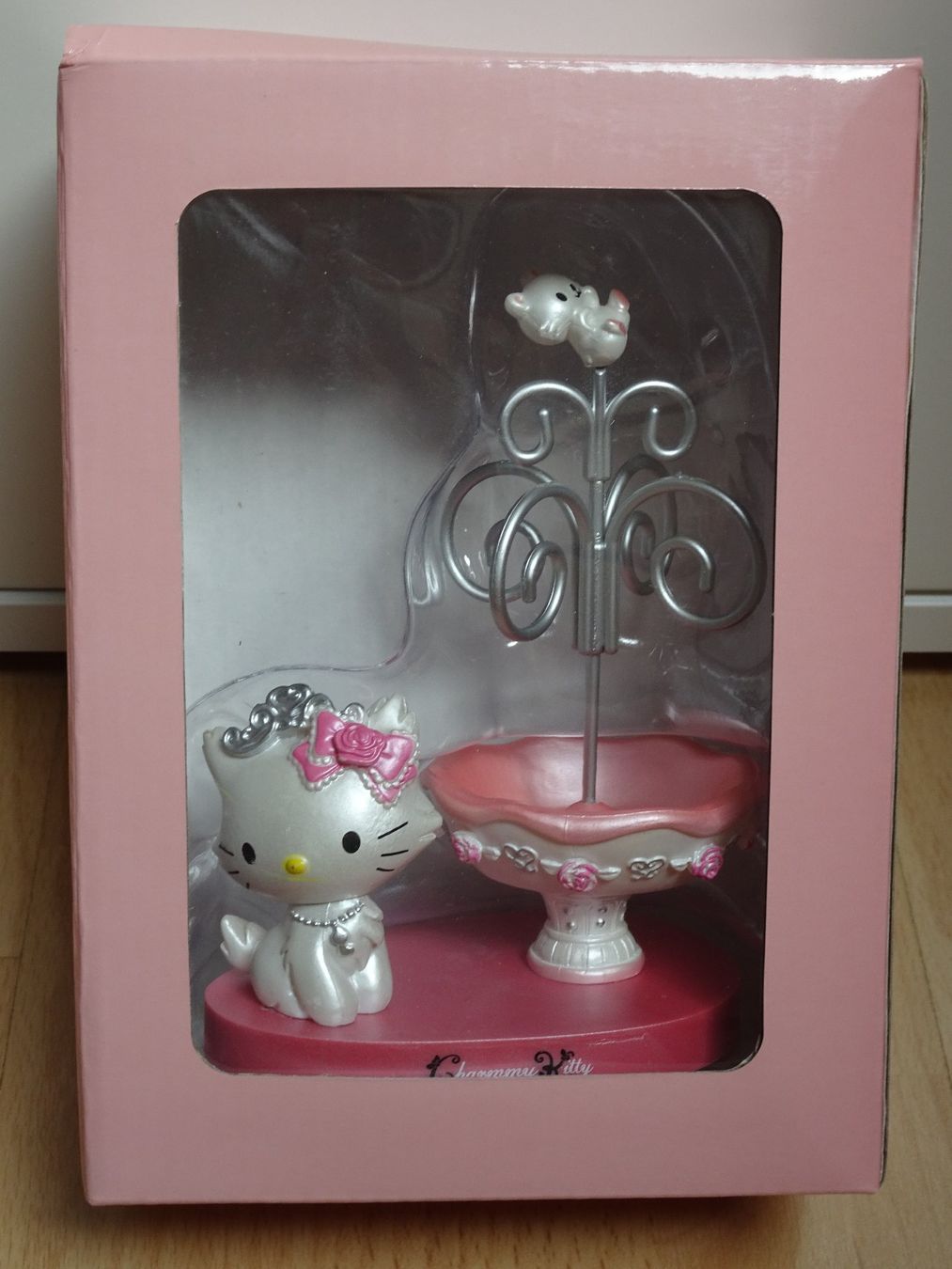 Tutte le decorazioni: Sanrio Hello Kitty / Charmmy Kitty Schmuckständer – Nuovo (secondo la descrizione) da Oberönz venduto da sunblink