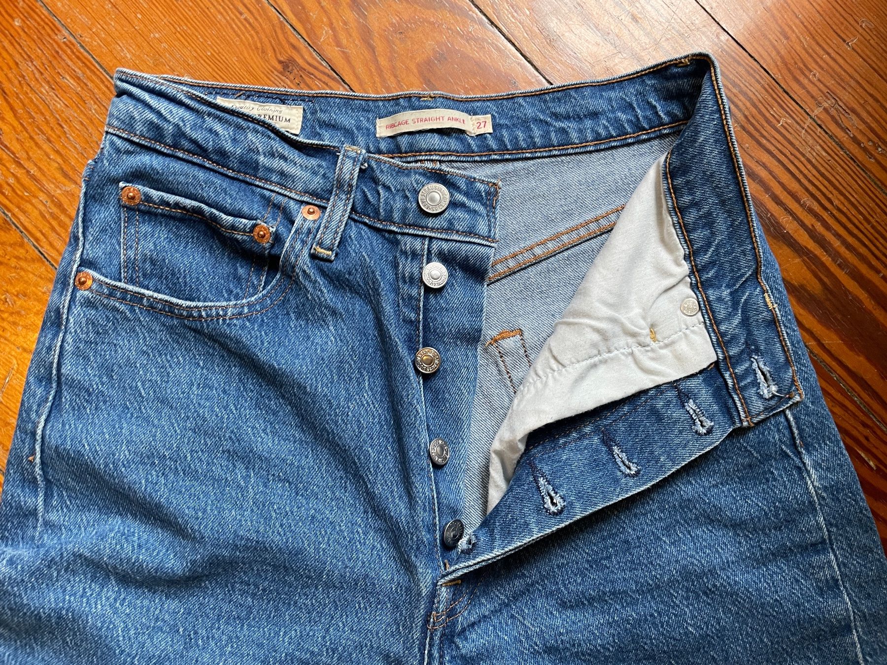 Levi's Jeans: Levis Ribcage Jeans W27/L29 – Usato da Bern venduto da Corinn_na 2