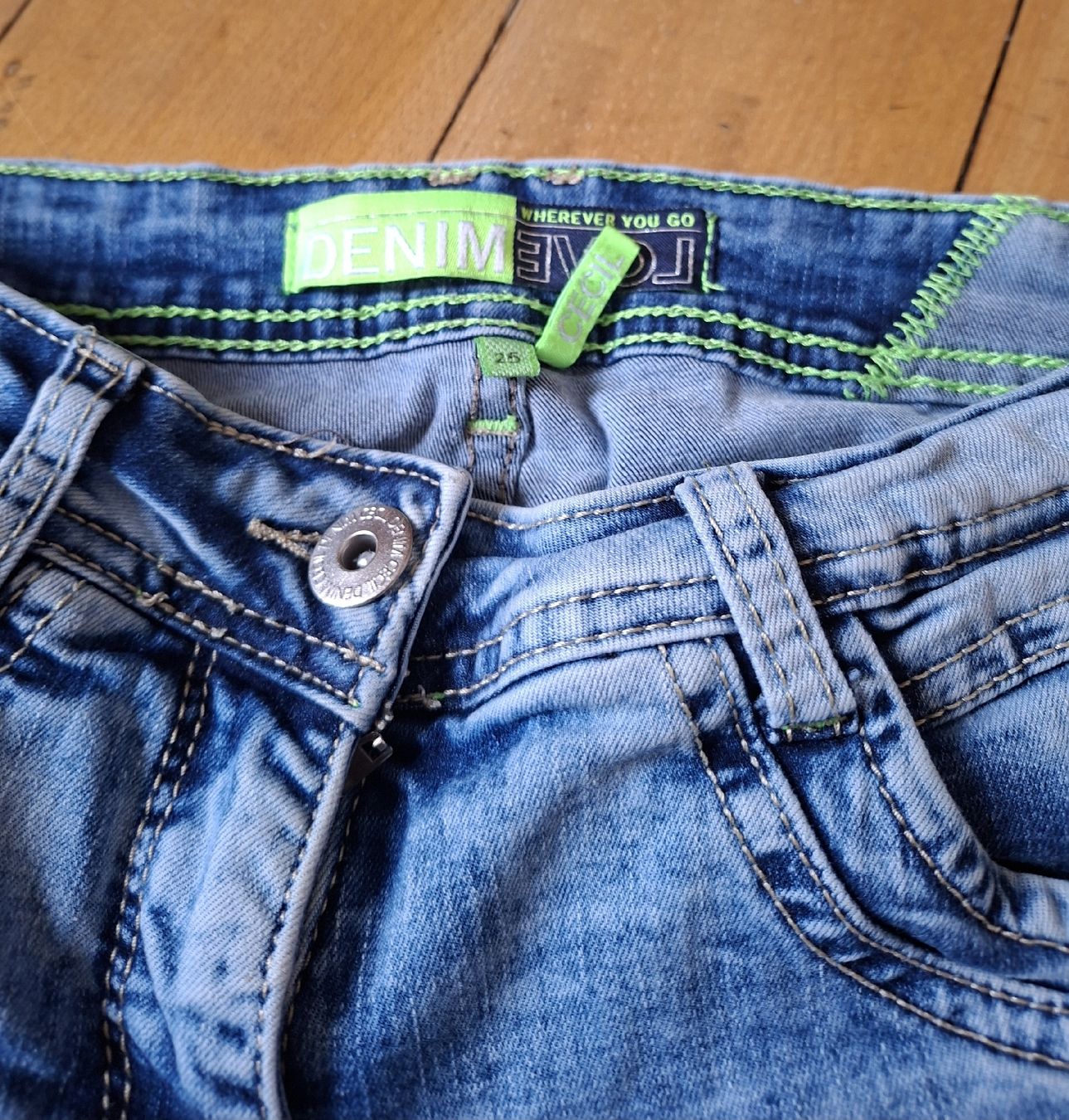 Cecil Jeans: Jeans CECIL taille 25 – Gebraucht aus Delémont von christelle1976 1