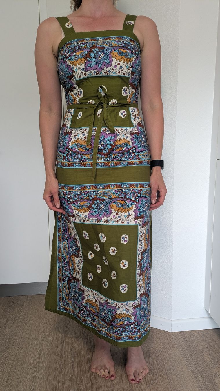 Kleider: Hippy dress with matching head scarf – Gebraucht aus Ettingen von hms_w27b