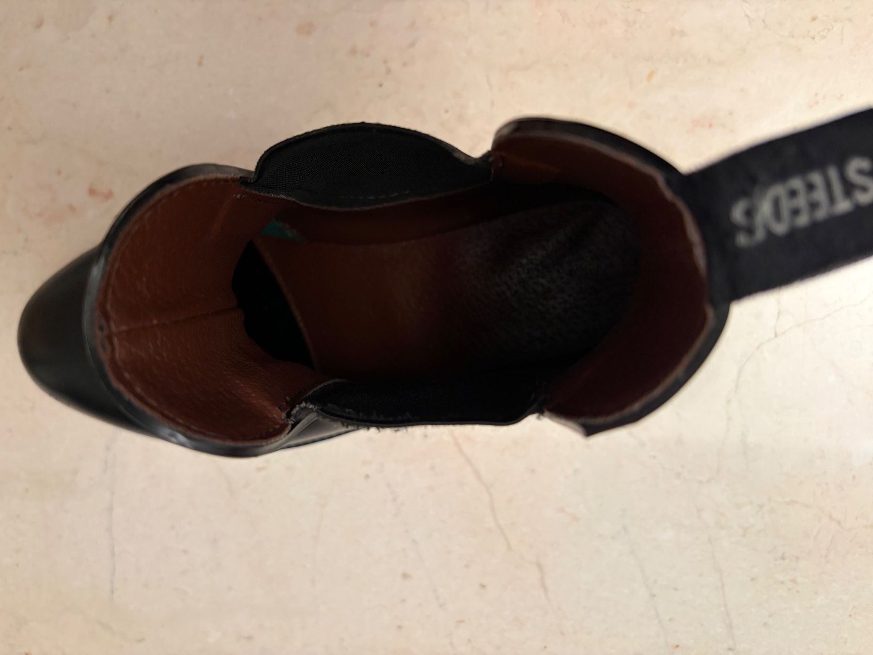 Damenschuhe: Zugstiefelette Steeds Gr. 38 schwarz – Gebraucht aus Uesslingen von roja02 4