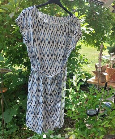 Sportlich, elegantes Sommerkleid Gr L