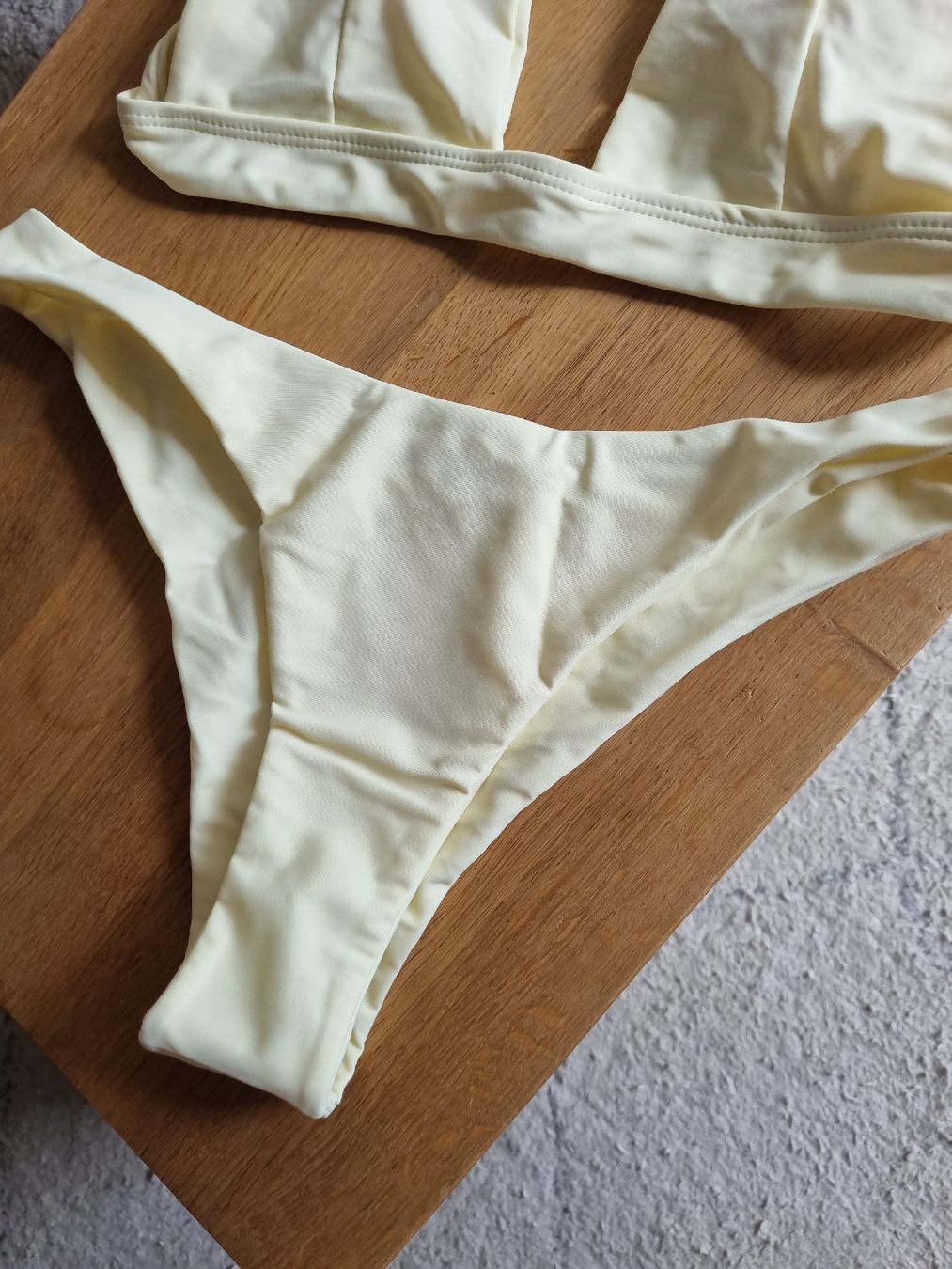 Costumi da bagno & Bikini: Cream Bikini Set – Nuovo e nell'imballaggio originale da Aigle venduto da Smagbrelle18 1