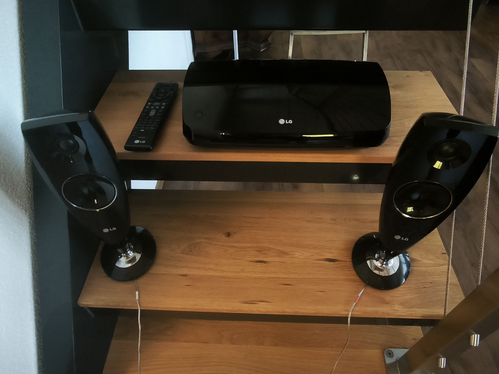 LG Home Cinema: LG DVD Player & 2.1 Heimkinosystem – Usato da luzern venduto da for_6cjx