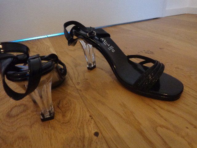 Scarpe da donna: 2 schwarze Sandalen mit transparentem Absatz – Nuovo (secondo la descrizione) da Büsingen venduto da aue_2mh6 3