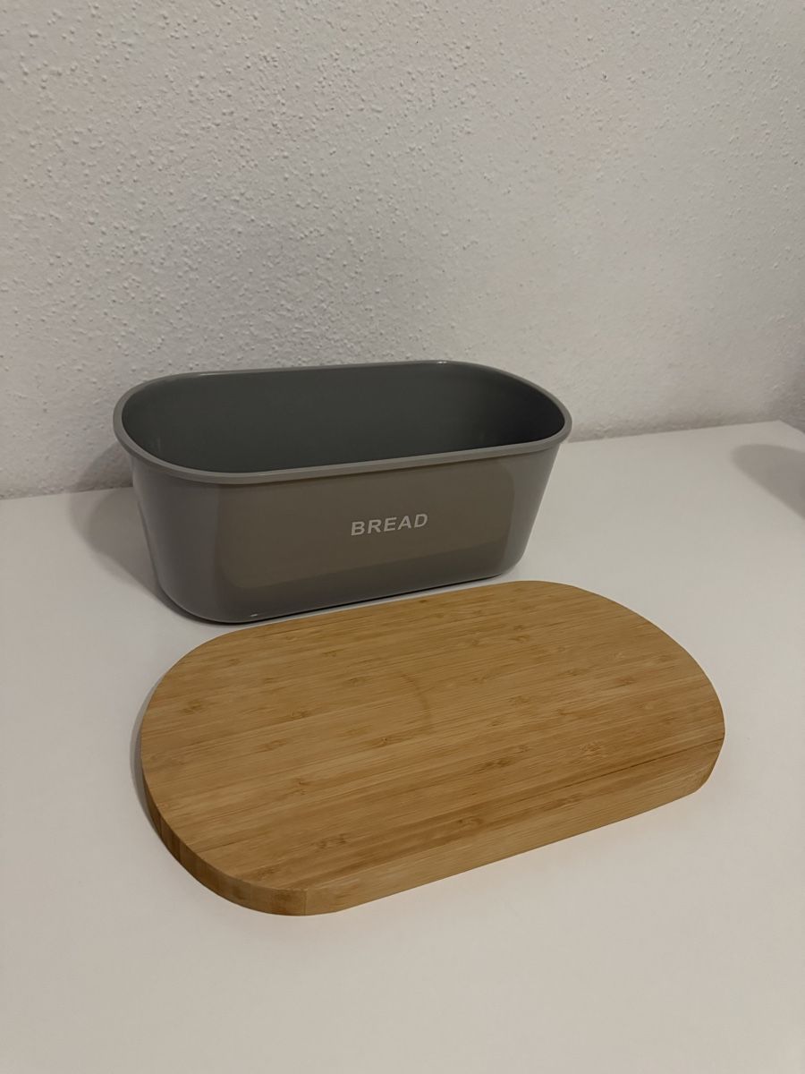 Behälter & Ähnliches: Brotkasten mit Deckel – Gebraucht aus Gossau SG von cuk_fyc6 2