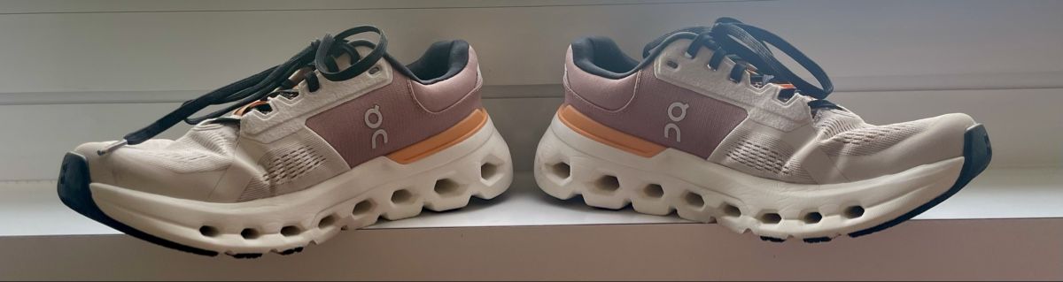 On Damenschuhe: ON Cloudrunner 2 W (37.5) – Gebraucht aus Zürich von Raphael1974