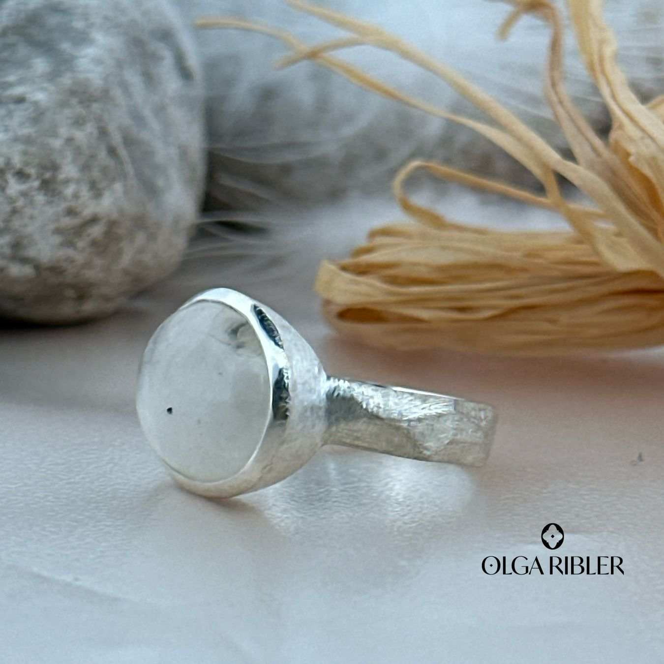 Olga Ribler Anelli: Sterling Silber Ring mit  Regenbogen-Mondstein Gr 54 – Nuovo (secondo la descrizione) da Luzern venduto da Schmuckoutlet 4