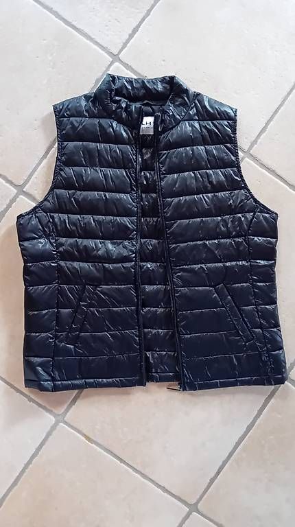 Gilets: Gilet mi-saison 38/40 – D'occasion à Juriens par Twist03
