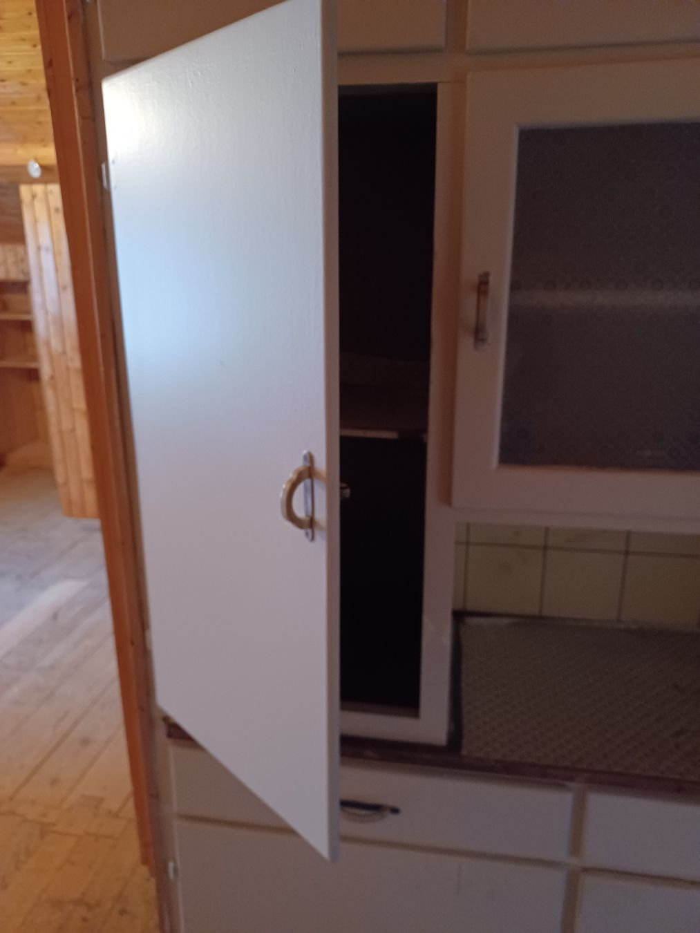 Armadi: Armoire de cuisine vintage – Usato da Soyhières venduto da 5jm_5czl 2