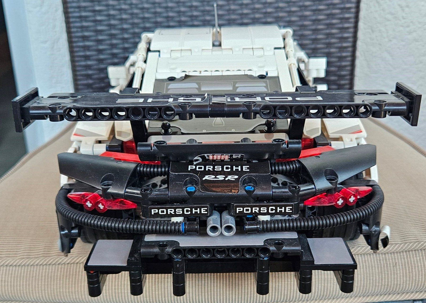 Baukästen: Klemmbausteine Technic Porsche 911 RSR Bausatz – Gebraucht aus Brittnau von leroyjethro 4