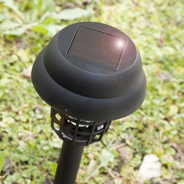 Solarbetriebene Lampe für den Garten gegen Mücken Garlam Kaufen auf