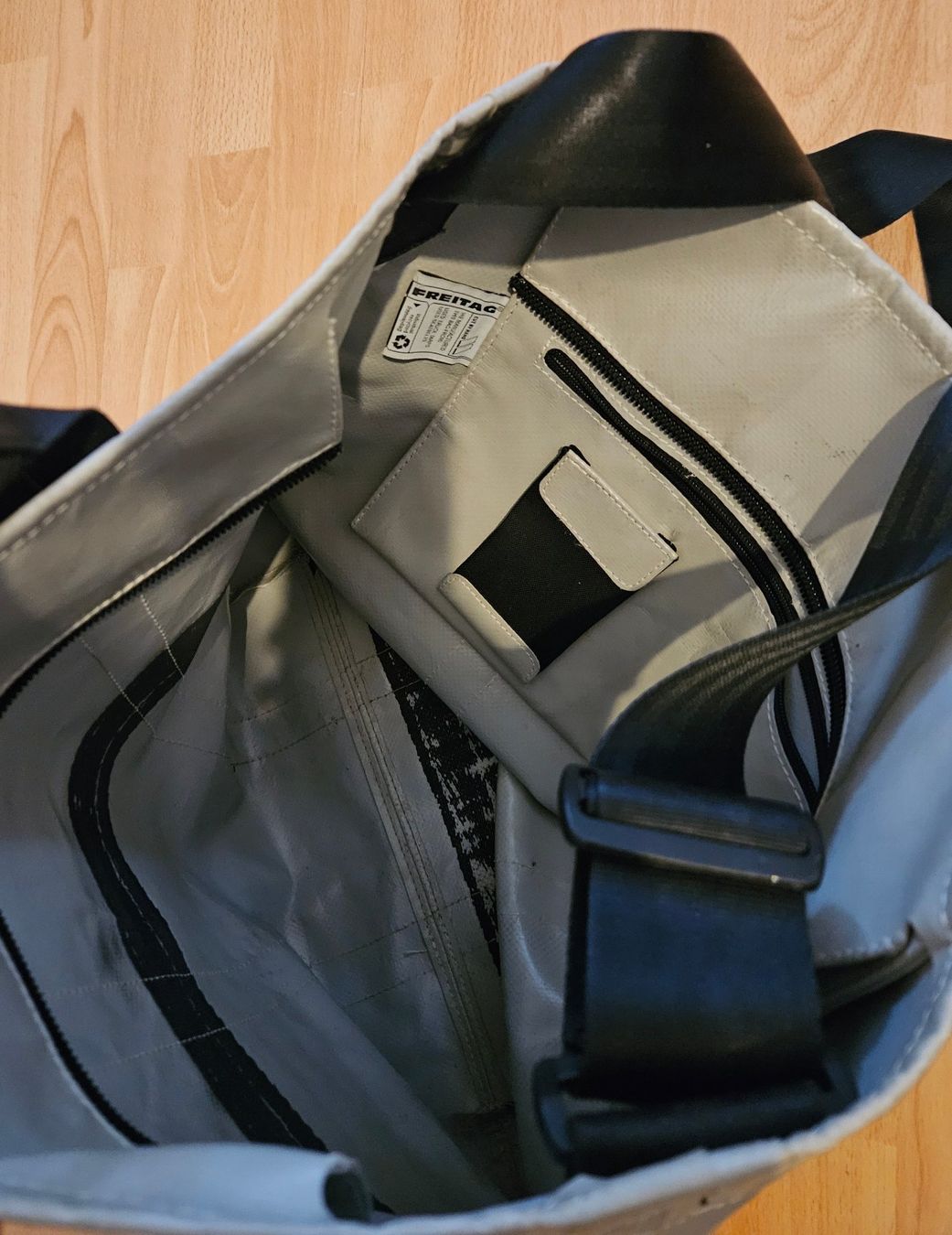 Freitag Taschen: Sac Freitag F74 Bob – Gebraucht aus Biel/Bienne von ypsillon 4