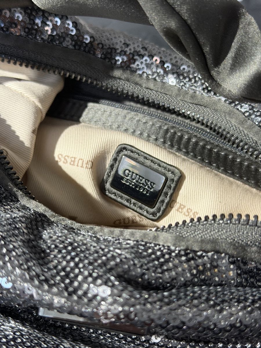 Guess Sacs femmes: Guess Partytasche neu – Neuf (Voir description) à Winterthur par sja_lr56 3