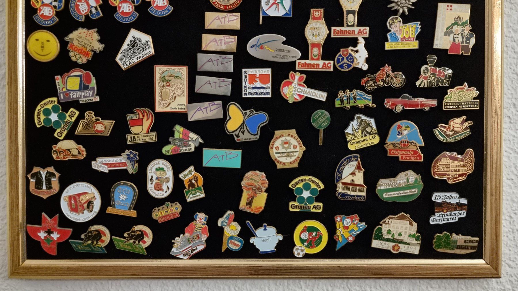 Tutte le decorazioni: Pinwand mit ca. 100 verschiedenen Pins – Usato da Lostorf venduto da Dalbi 3