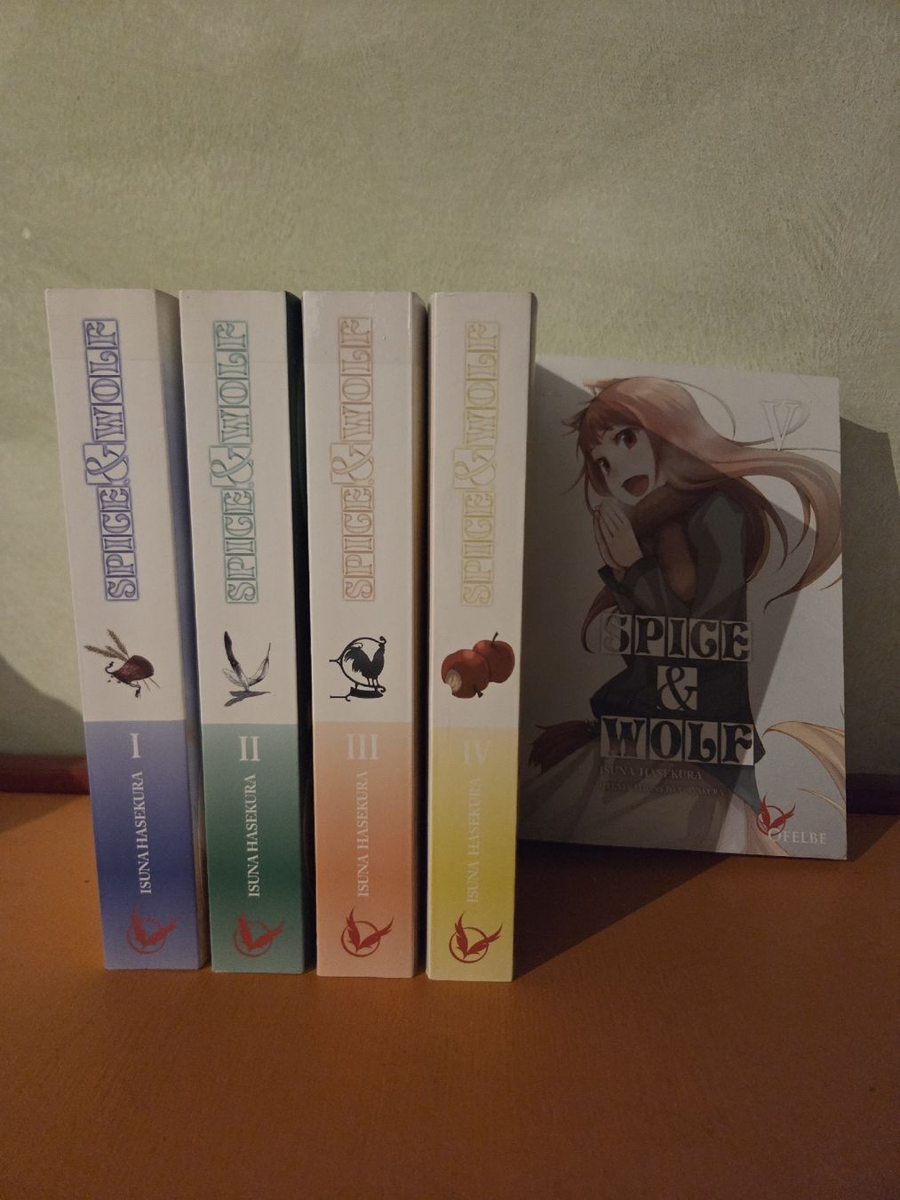 Libri: Spice & Wolf - Tomes 1 à 5 - light novel – Usato da Yverdon Les Bains venduto da GuillaumeJea