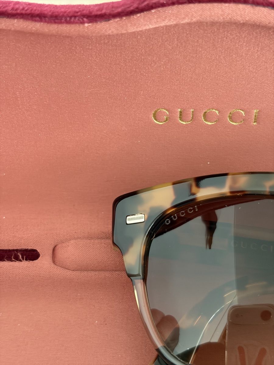 Gucci Occhiali & Lenti: Damen Sonnenbrille GUCCI – Usato da Hünibach venduto da Falken83 2