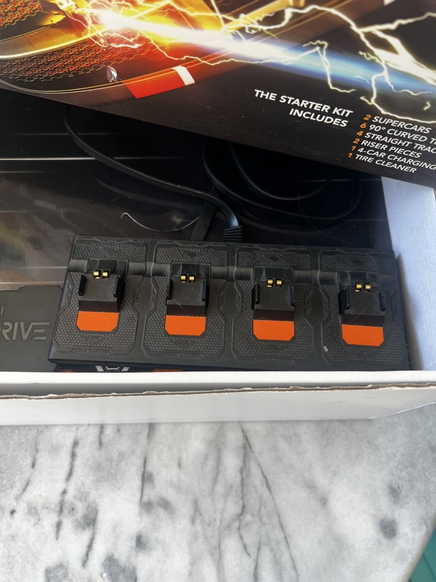 Anki Circuits: anki Overdrive Starterkit – D'occasion à Schmerikon par Tapferesschneiderli 5