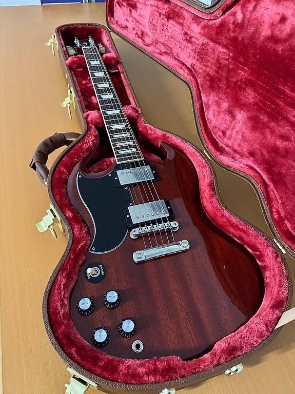 Gibson Strumenti musicali: Gibson SG Standard 61 Lefthand – Usato da Henggart venduto da M.Hottiger 2