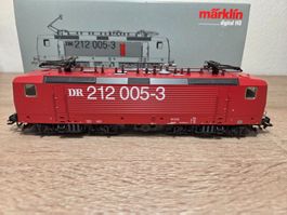 Märklin 3742 E-Lok BR 212 DR Digital H0