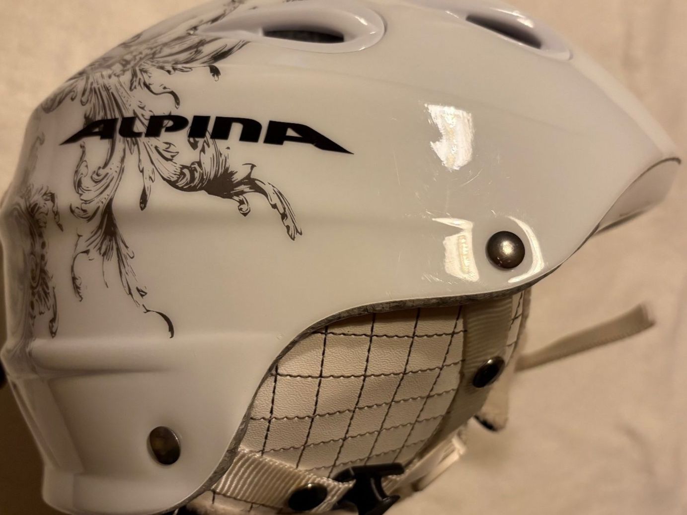 Alpina Helme: Skihelm Alpina Gr. 54-57 – Gebraucht aus Märstetten von Buechler_8560